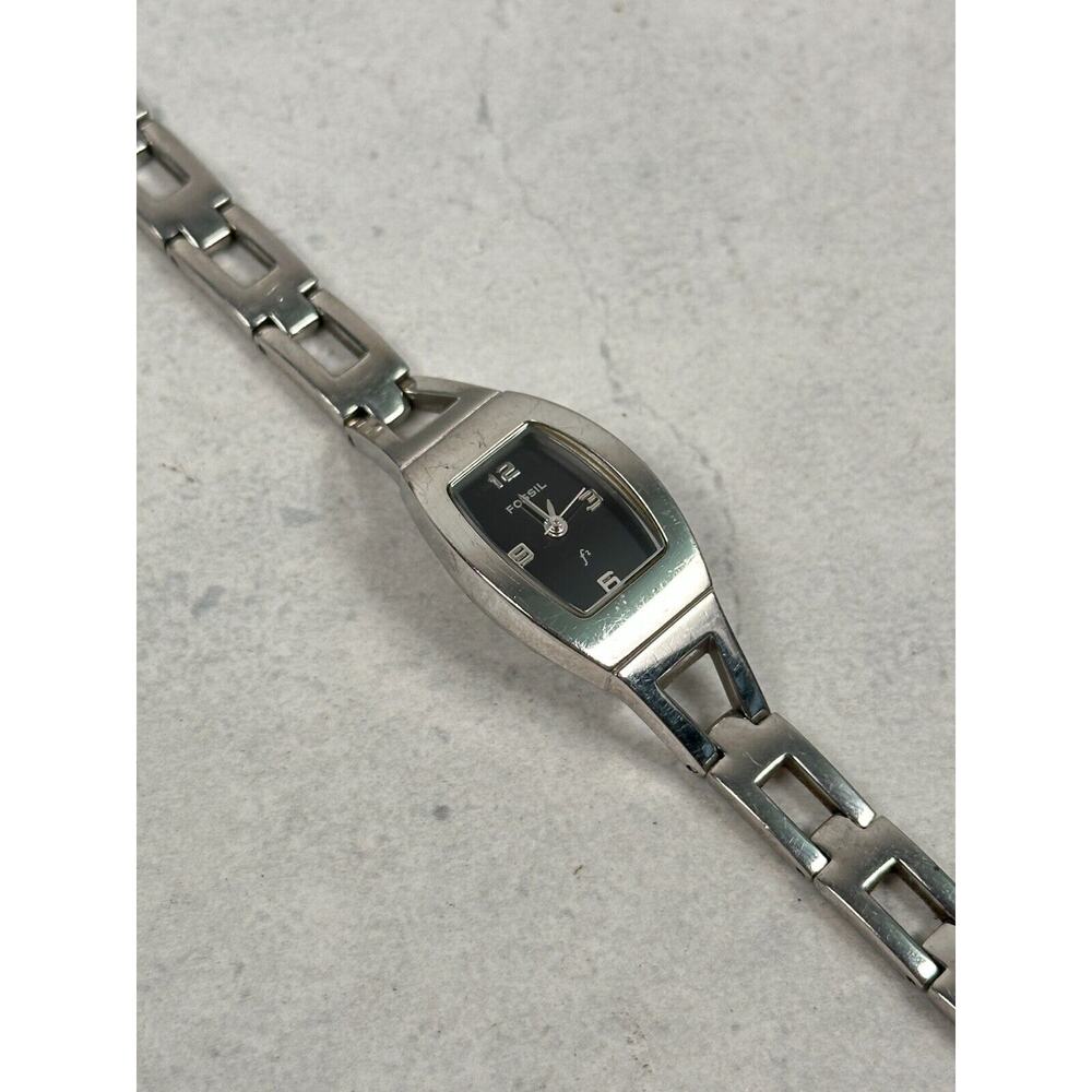 Fossil Watch Womens 17mm Black Dial Tonneau Silver Tone 5.75" F2 New Battery